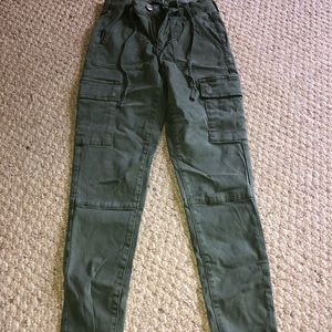 American Eagle green pants size 6